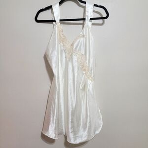 Victorias Secret Gold Label Beaded Satin Lace Slip Size Small Chemise